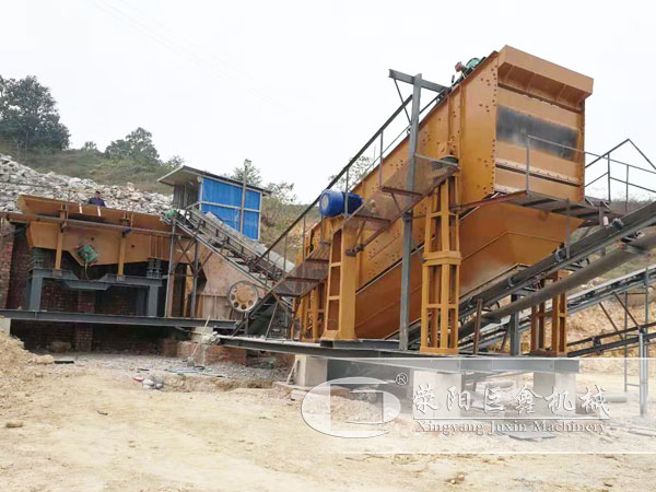 簡(jiǎn)易型移動(dòng)破碎站現(xiàn)場(chǎng)